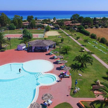 Rey Beach Club Monte Nai Exteriör bild