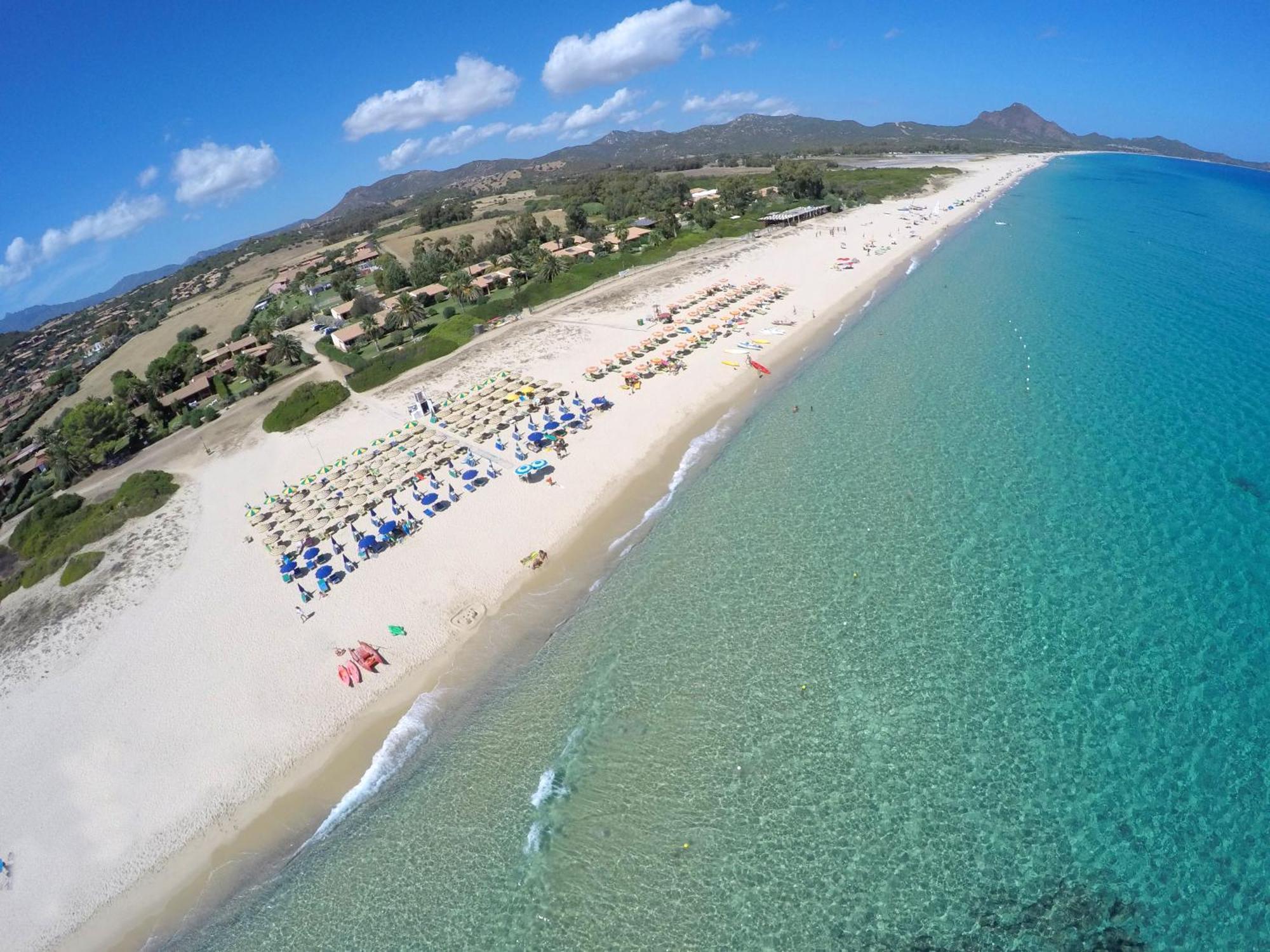 Rey Beach Club Monte Nai Exteriör bild